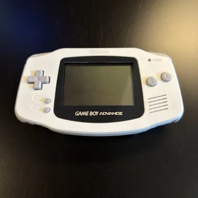 Game Boy Advance - Blanche